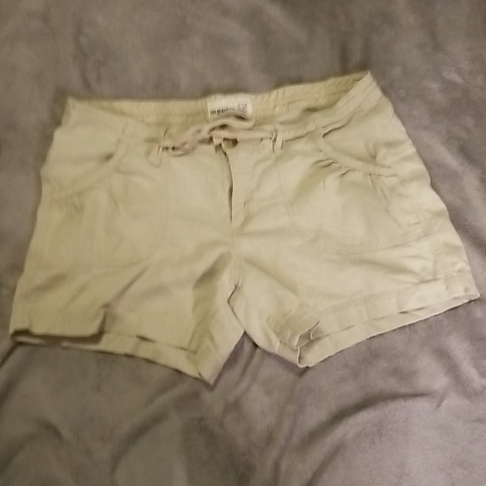 Old Navy Khaki Shorts
